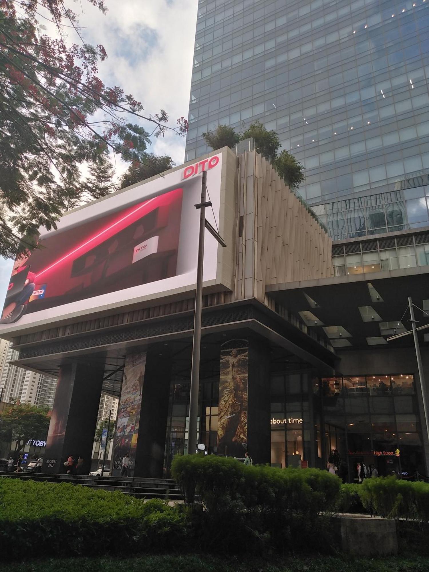 2 Bedrooms Units Forbes Area 5Th Avenue Bgc Center Manila Exterior foto